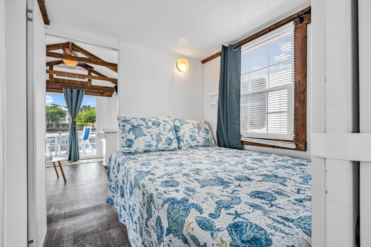 Treasure Harbor Hotel Исламорада Екстериор снимка