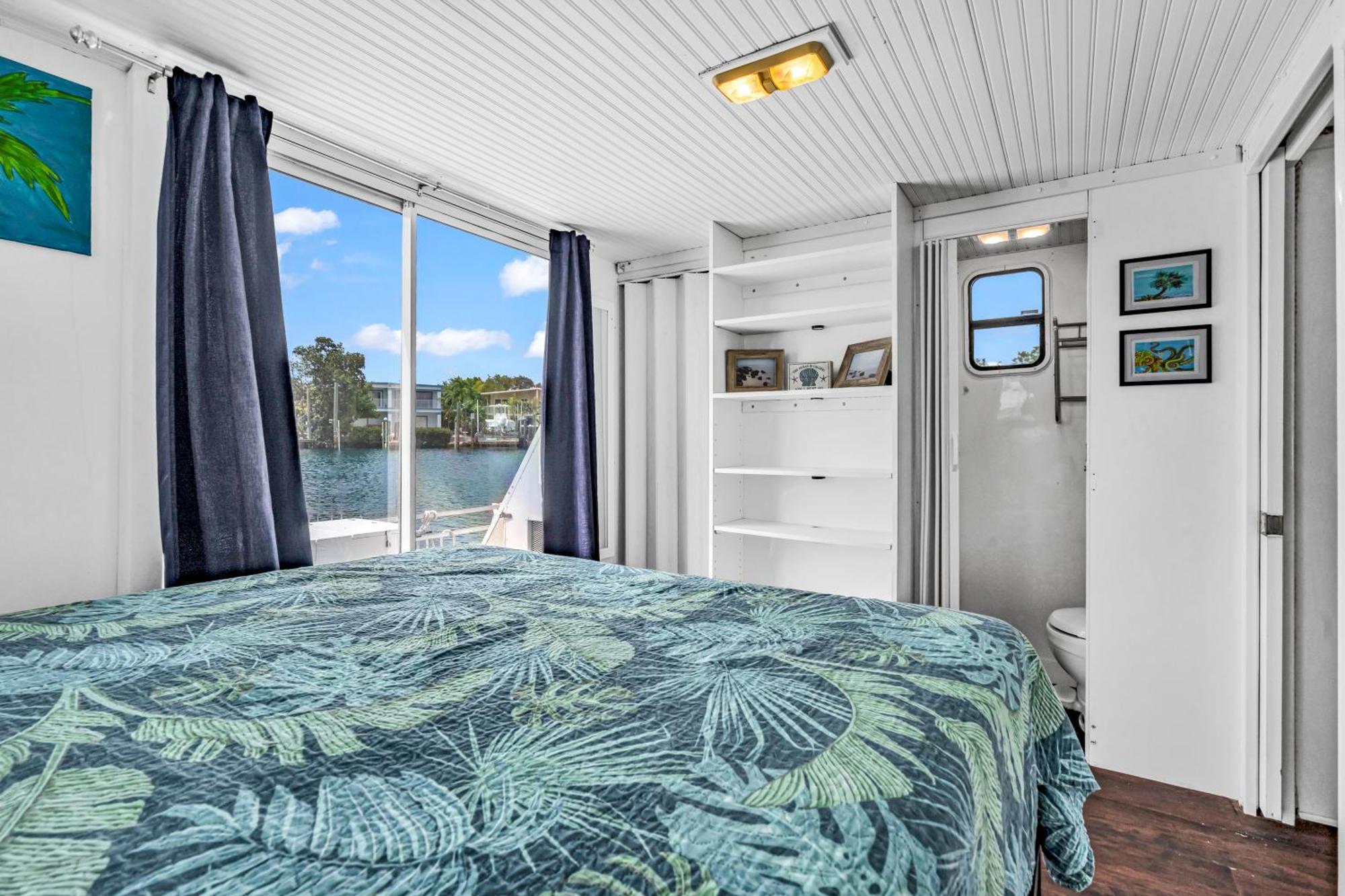 Treasure Harbor Hotel Исламорада Екстериор снимка