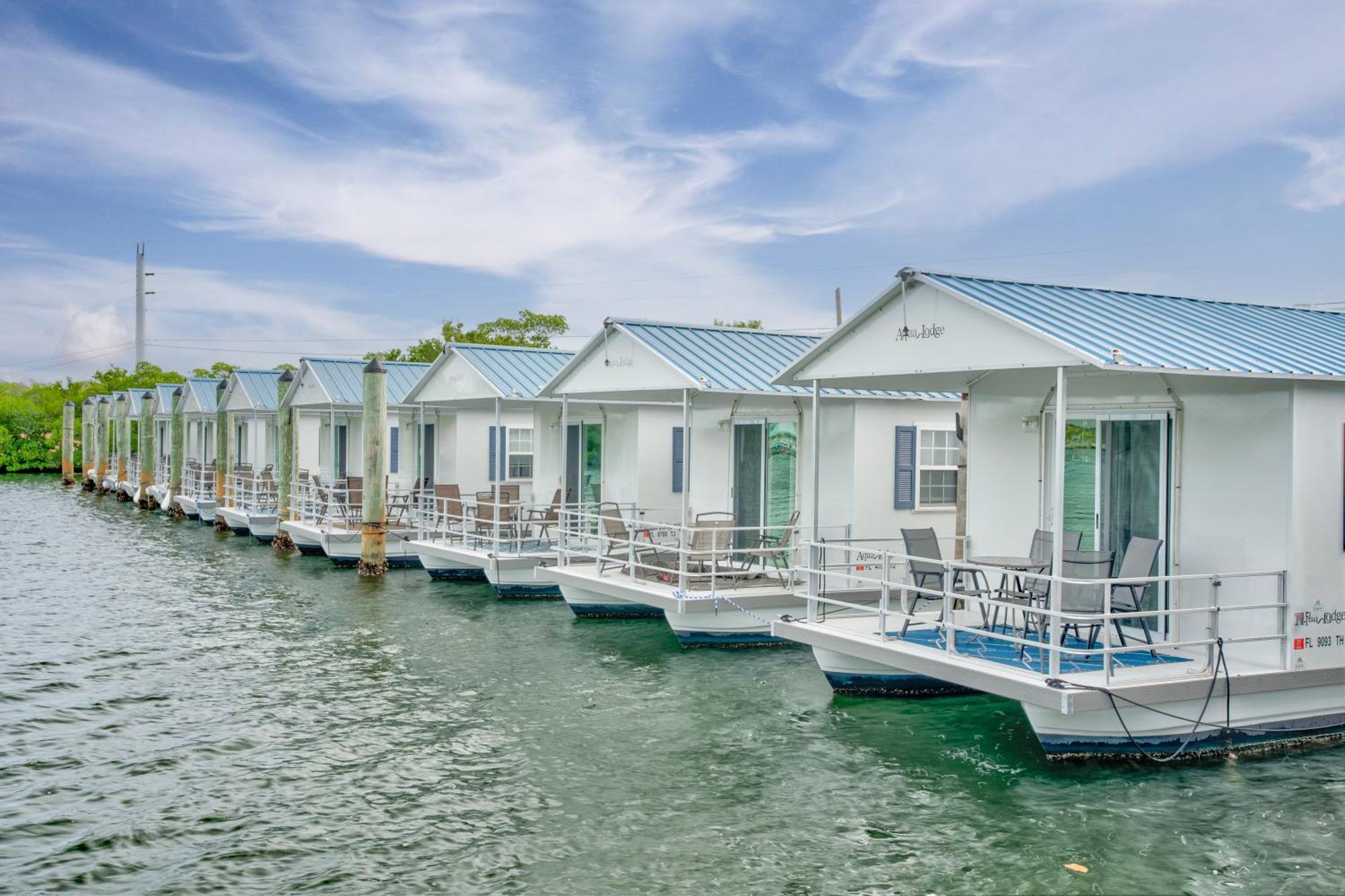 Treasure Harbor Hotel Исламорада Екстериор снимка